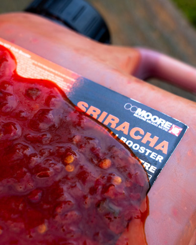 Attractant CC Moore Sriracha Hot Chilli 1L - description 02