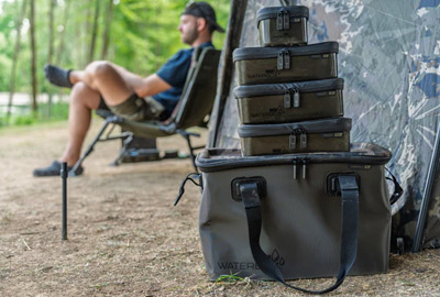 Trousse à Accessoires Etanche Nash Subterfuge Waterbox Pouch M - description 03