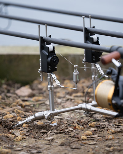 Solar P1 Croc Pod 3 rods Rod Pod - description 02