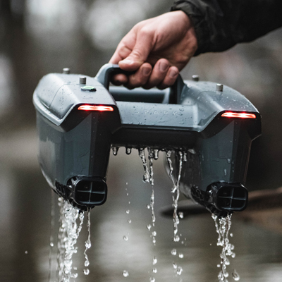 Bateau Amorceur Deeper Spark + Télécommande + Sac à dos - description 02