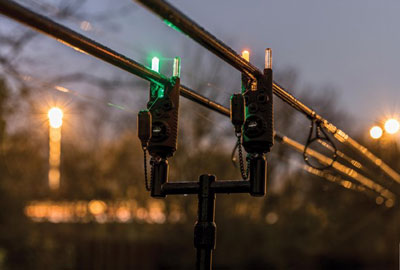 Set Electronique Sonik Gizmo 2D VaderX Litez Bobbins -Hameçon Pro Soldes Magasin 7247e58d79e9aadebc6f0ea7d807c70834ec48e9 203040AMB1