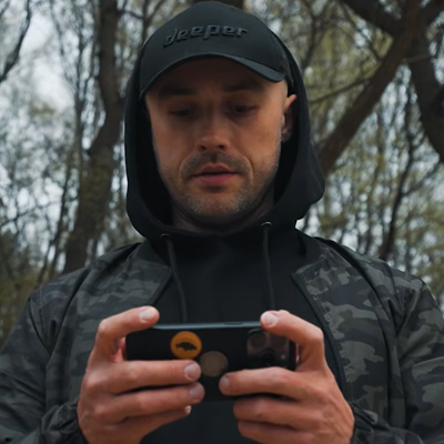 Bateau Amorceur Deeper Spark + Télécommande + Sac à dos - description 03