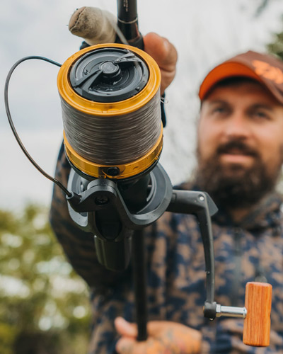 Ensemble Daiwa New Emblem Carp 50mm 12' 3.5lbs 45 SCW Gold (les 4) 17 Ensemble Daiwa New Emblem Carp 50mm 12' 3.5lbs 45 SCW Gold (les 4) -PROLO Magasin bcc3c67e35e5fbcd89a4a54d02f1b72c5f652da1 202629amb6