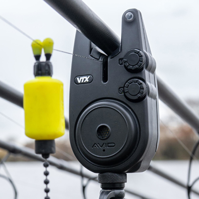 Coffret Centrale 2 Détecteurs Avid Carp VTX - description 02