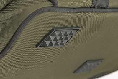 Pack Bagagerie Fox R Series 4x13' (2 Pièces) -Hameçon Pro Soldes Magasin d95afa26049dcad1bbb71689bfb7ebbcec320782 225813 amb5