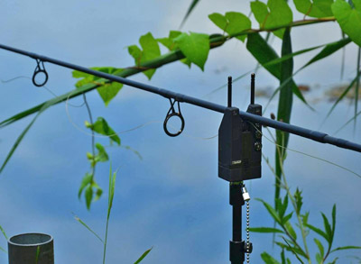 Coffret DAM Centrale 3 Détecteurs Hi-T -Hameçons Soldes Boutique e860dd51282f5ff14976eee909647f64b0d656ec 8400333AMB4